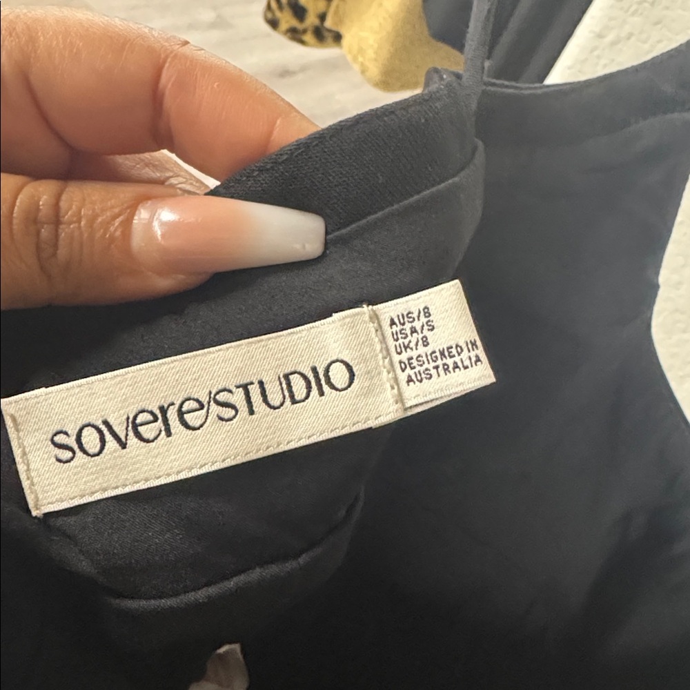 SOVERE Demi Top in Black - Picture 11 of 11